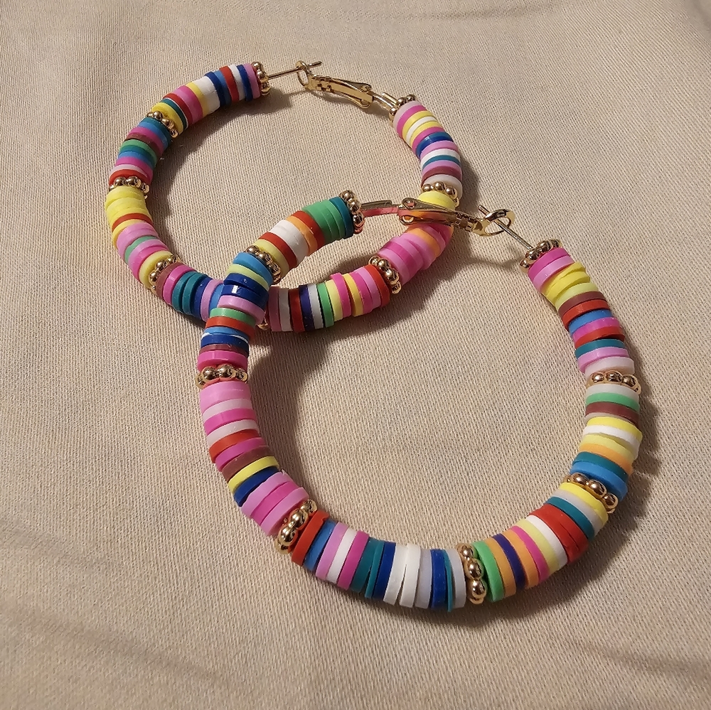 Colorful Multicolored Heishi Beaded Hoop Earrings NWOT - Picture 3 of 6